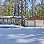 Riverfront Home Near Yosemite National Park!