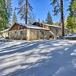 Riverfront Home Near Yosemite National Park!